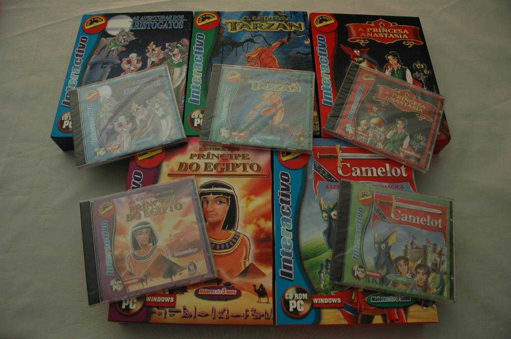 Lot de 5 Coffrets Disney® Dessins animés interactifs,  NEUFS | Puces Privées