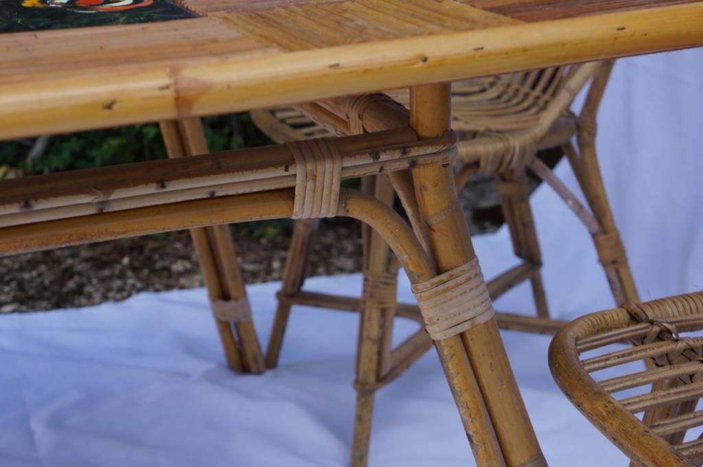 Table salle à manger rotin carreaux VALLAURIS et 4 sièges VINTAGE | Puces Privées