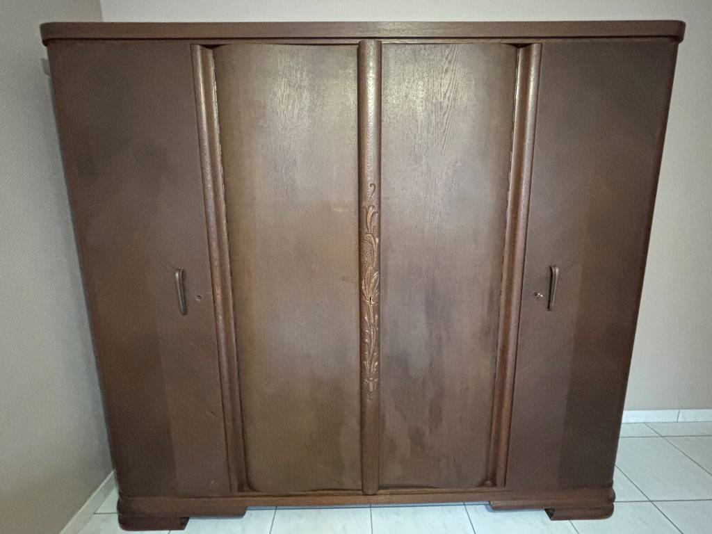 Armoire bois | Puces Privées