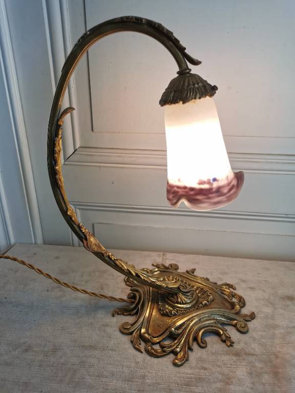 - No - 578 - Belle lampe de bureau ou d'ambiance en bronze et pâte de verre signé Noverdy | Puces Privées