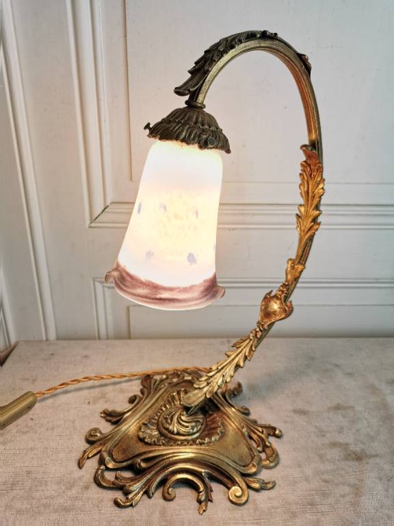 - No - 578 - Belle lampe de bureau ou d'ambiance en bronze et pâte de verre signé Noverdy | Puces Privées