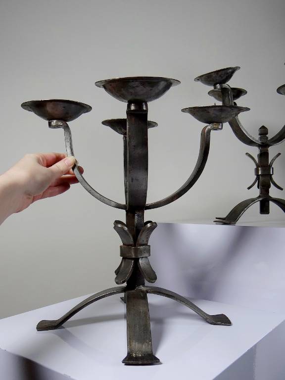 Paire de chandeliers brutalistes massifs en fer forgé 4 feux vintages | Puces Privées