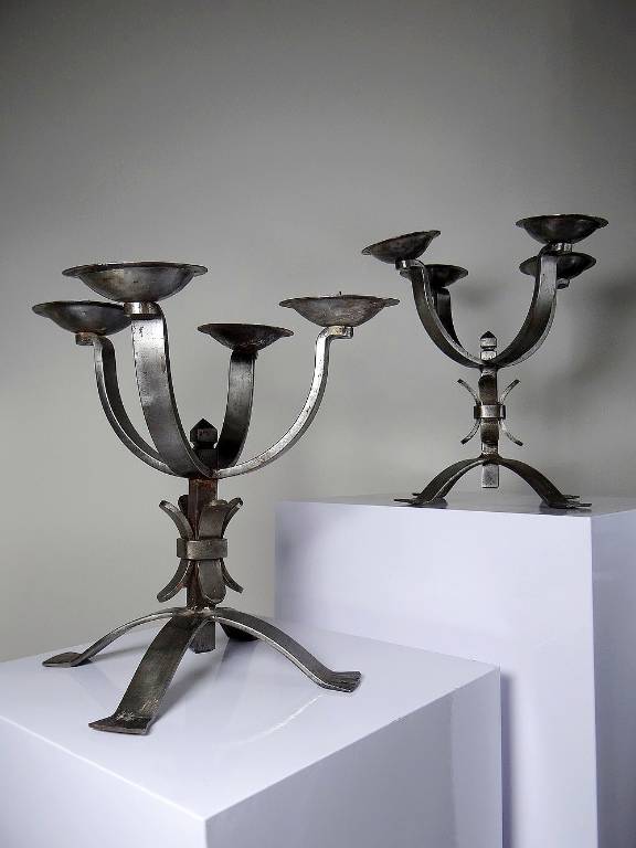 Paire de chandeliers brutalistes massifs en fer forgé 4 feux vintages | Puces Privées