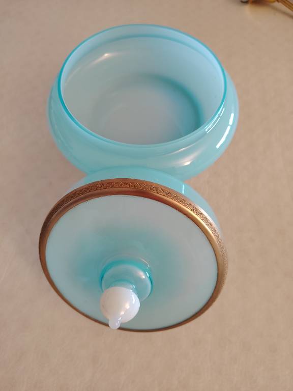 opaline | Puces Privées