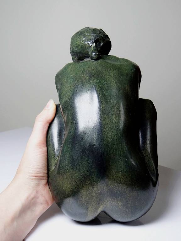 Sujet vintage femme nue allongée marbre reconstitué patine bronze | Puces Privées