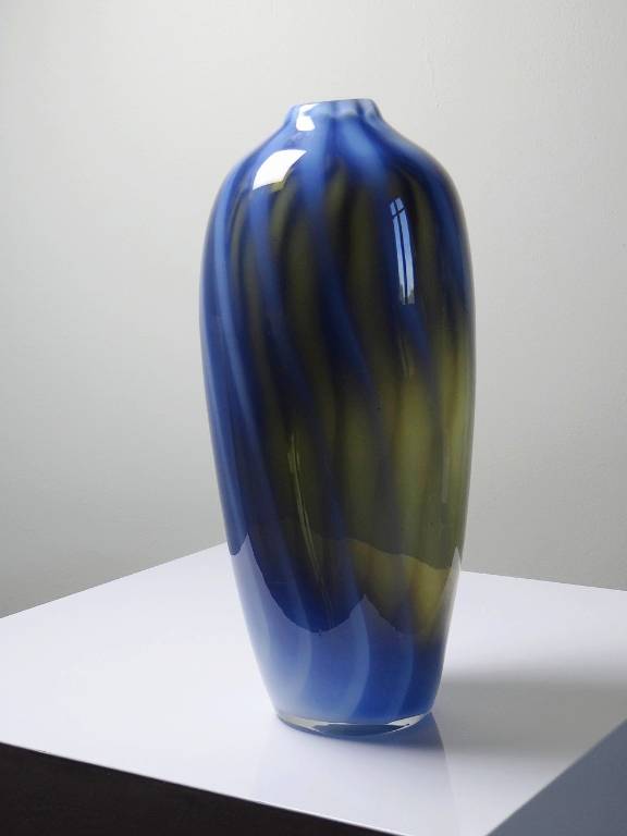 Vase vintage verre fumé doublé d'opaline bulle de savon Murano | Puces Privées