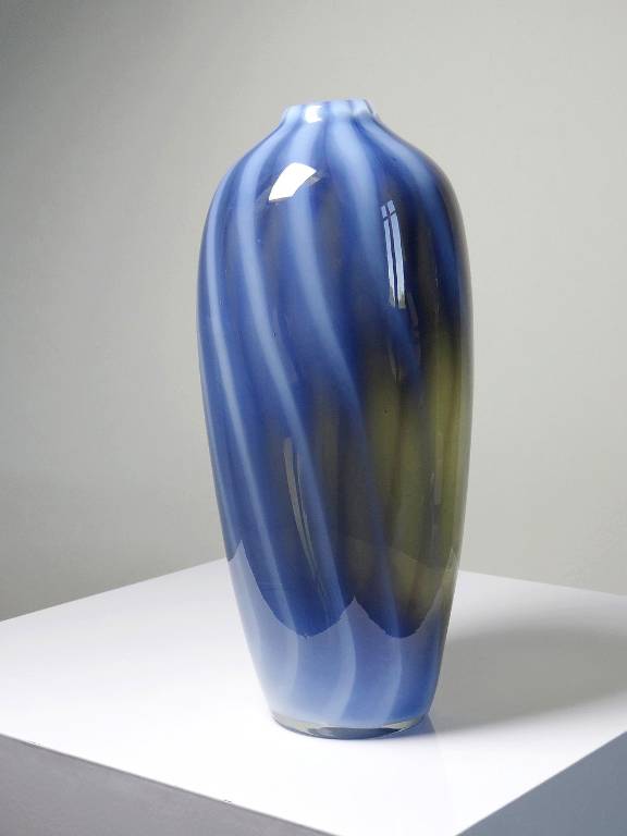 Vase vintage verre fumé doublé d'opaline bulle de savon Murano | Puces Privées