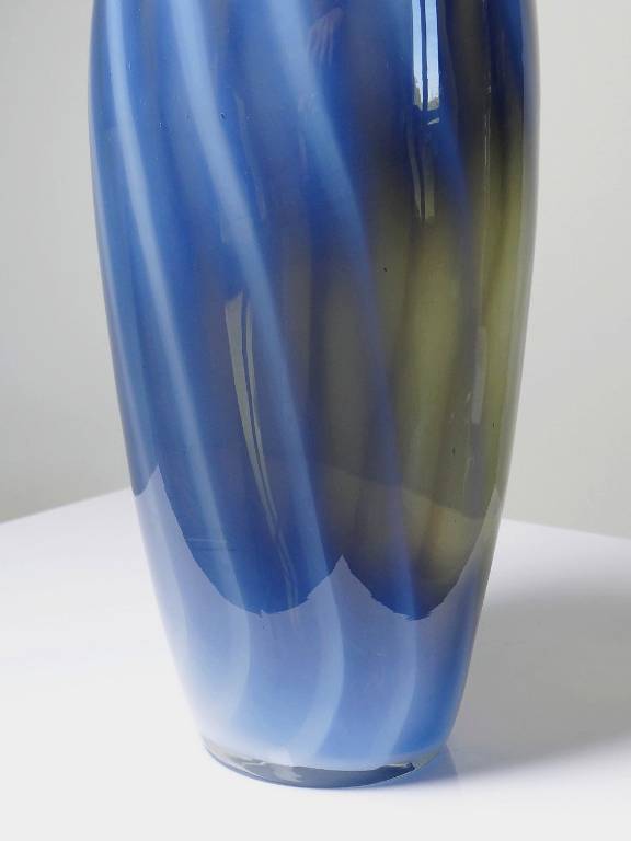 Vase vintage verre fumé doublé d'opaline bulle de savon Murano | Puces Privées