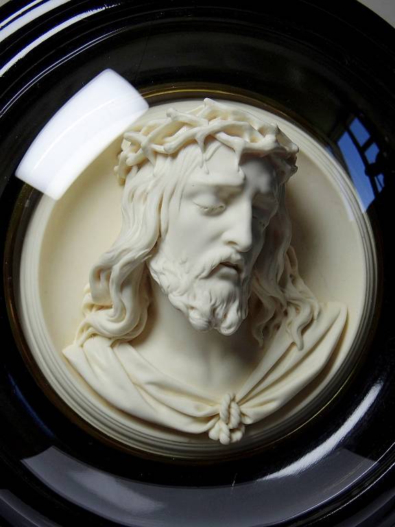 Médaillon Religieux mural Napoleon III, ancien XIXe, Christ calcaire Ragoneau | Puces Privées