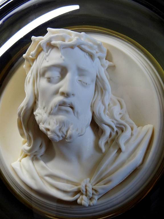 Médaillon Religieux mural Napoleon III, ancien XIXe, Christ calcaire Ragoneau | Puces Privées