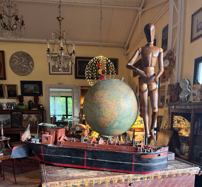 MANNEQUIN ANCIEN D’ARTISTE EN BOIS ARTICULÉ - FIN XIXE | Puces Privées
