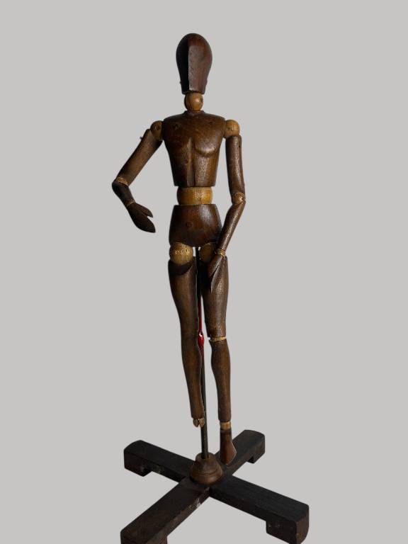 MANNEQUIN ANCIEN D’ARTISTE EN BOIS ARTICULÉ - FIN XIXE | Puces Privées