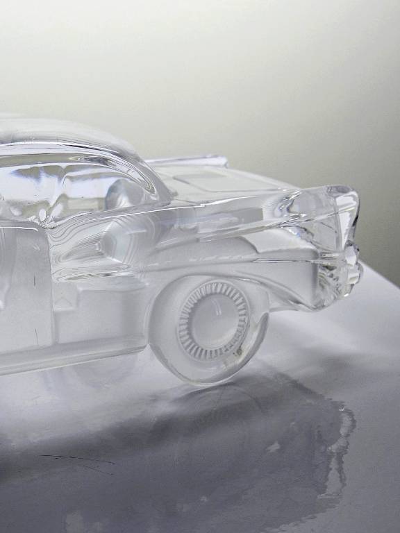 Presse papier vintage grosse voiture Chevrolet Bel Air 1957 en cristal | Puces Privées