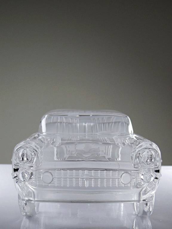 Presse papier vintage grosse voiture Chevrolet Bel Air 1957 en cristal | Puces Privées