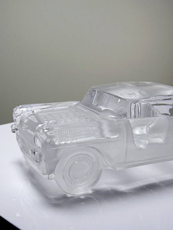 Presse papier vintage grosse voiture Chevrolet Bel Air 1957 en cristal | Puces Privées