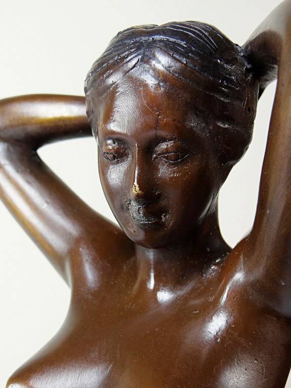 Grande statuette femme nue, Vénus en bronze de charme vintage | Puces Privées