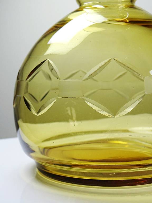 Carafe à décanter verre soufflé ciselé ambré Tchèque vintage/ancienne | Puces Privées