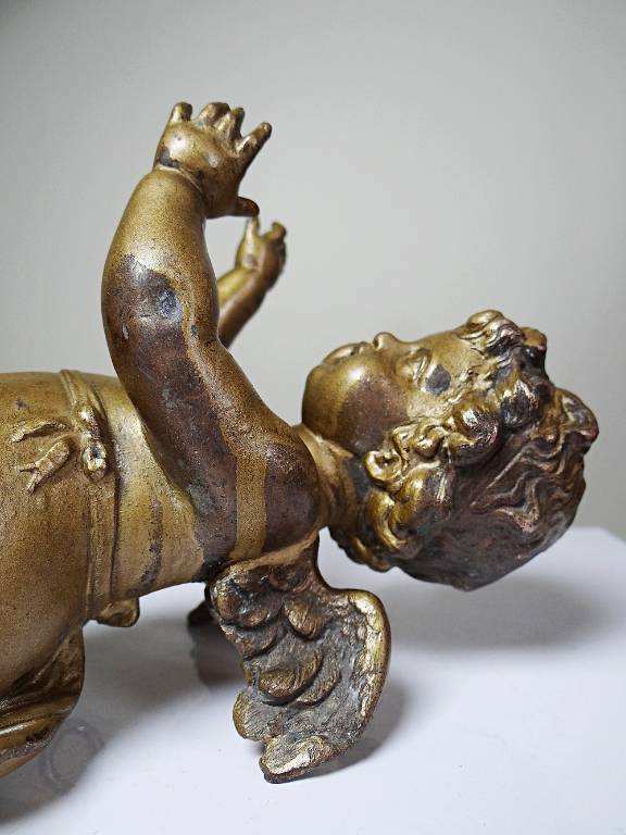 Petit angelot, putto en bronze doré ancien élément décoratif XIXe | Puces Privées