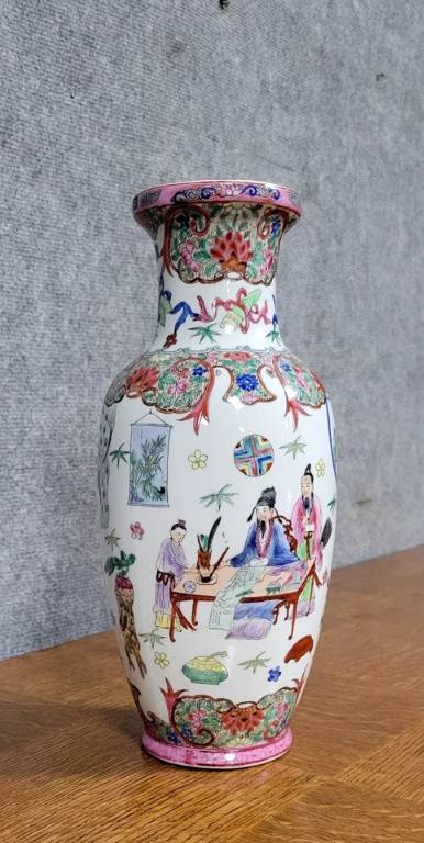 Asie XXeme : important vase en porcelaine | Puces Privées