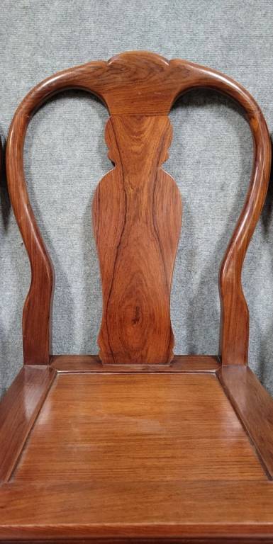 Asie XXeme: Série de 6 chaises en bois exotique massif vers 1940 | Puces Privées