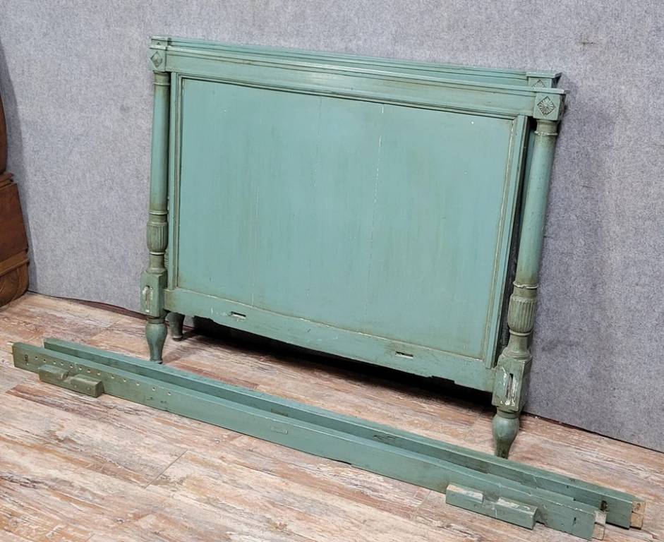 Lit de centre époque Directoire en bois laqué vers 1800 | Puces Privées