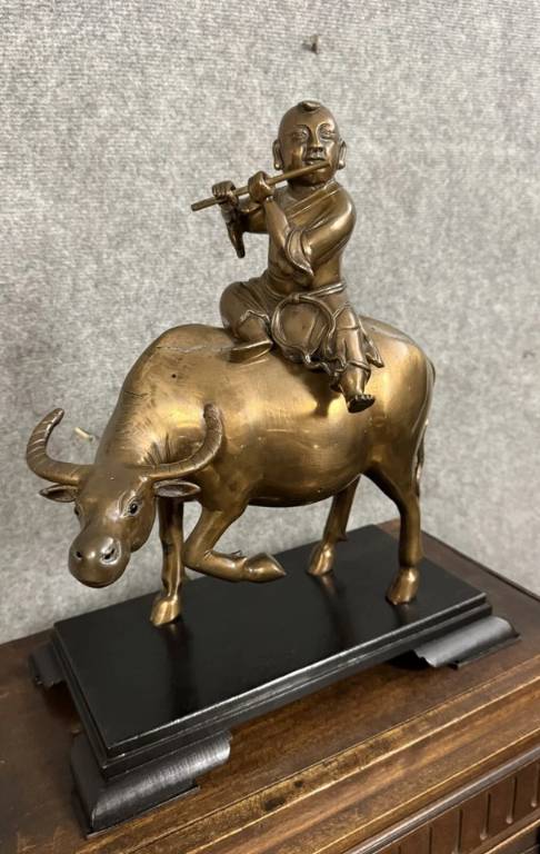 Asie XXeme : Sculpture en bronze a patine cuivrée avec traces d'argenture | Puces Privées