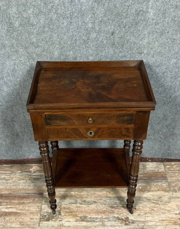 Table d'apparat époque Empire en acajou vers 1820 | Puces Privées