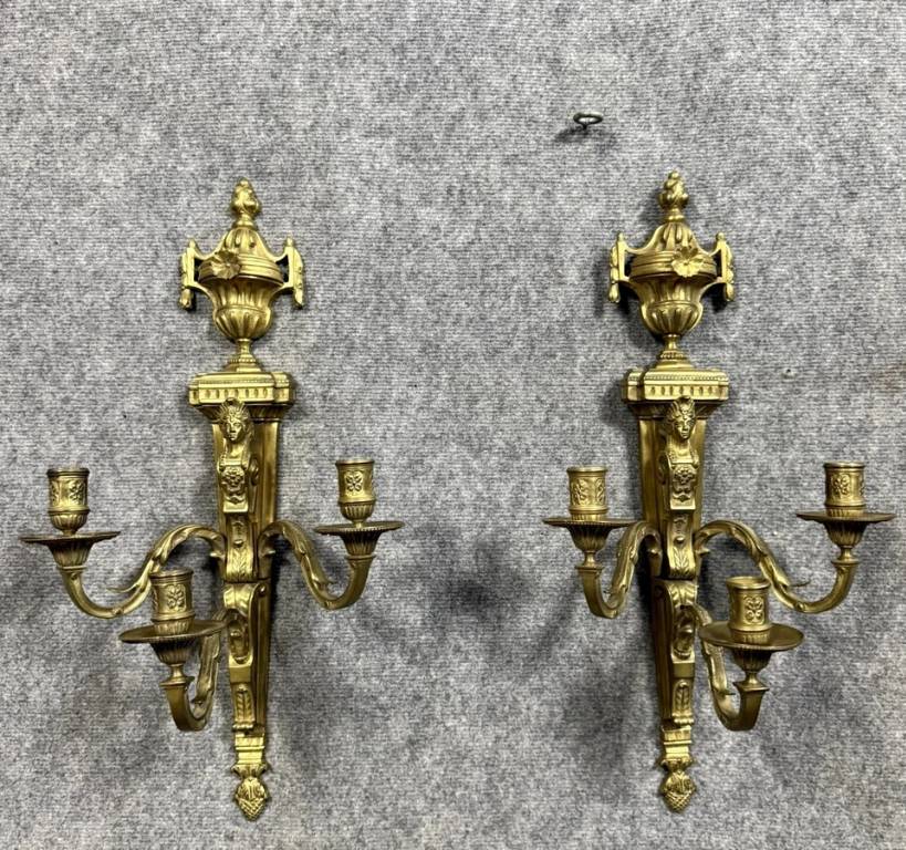 Paire d'appliques Empire aux cariatides en bronze doré | Puces Privées