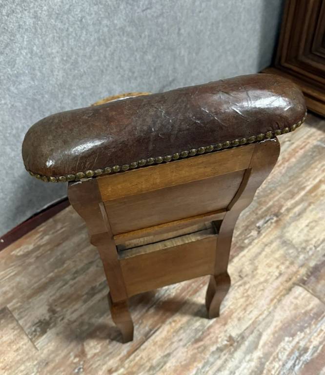 Siège de commodité ou bidet époque Louis XV en noyer massif vers 1750 | Puces Privées