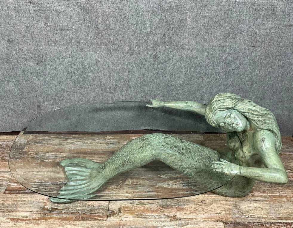 Table basse a la sirène en bronze a patine verte circa 1970 | Puces Privées