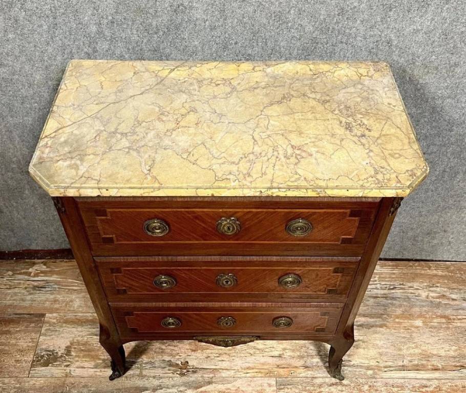 Commode de Dame style Louis XV en marqueterie vers 1850 | Puces Privées