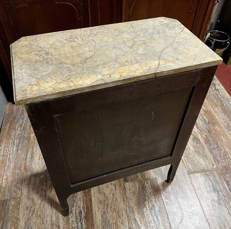 Commode de Dame style Louis XV en marqueterie vers 1850 | Puces Privées