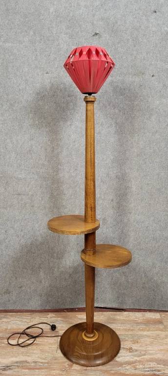 Lampadaire serviteur style Art Déco Période 1940-1950 en bois teinté | Puces Privées