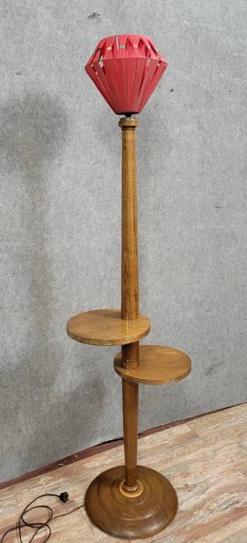 Lampadaire serviteur style Art Déco Période 1940-1950 en bois teinté | Puces Privées