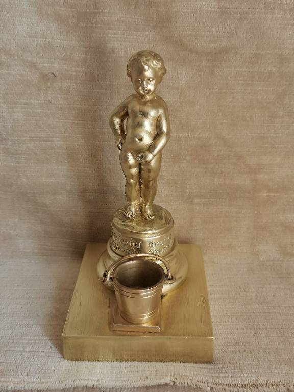 No - 590 - Petit bronze Mannekenpis ancien | Puces Privées