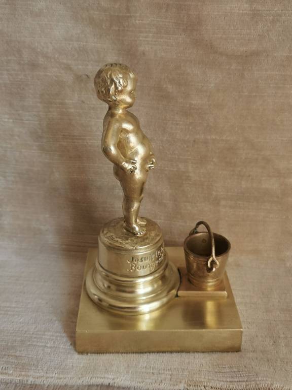No - 590 - Petit bronze Mannekenpis ancien | Puces Privées