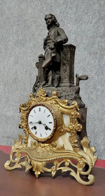 Pendule époque Napoléon III en marbre, bronze et régule vers 1880 | Puces Privées