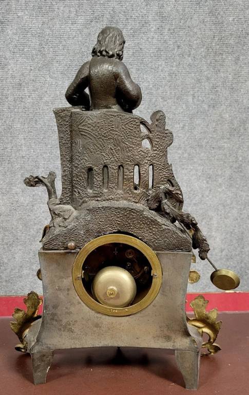 Pendule époque Napoléon III en marbre, bronze et régule vers 1880 | Puces Privées