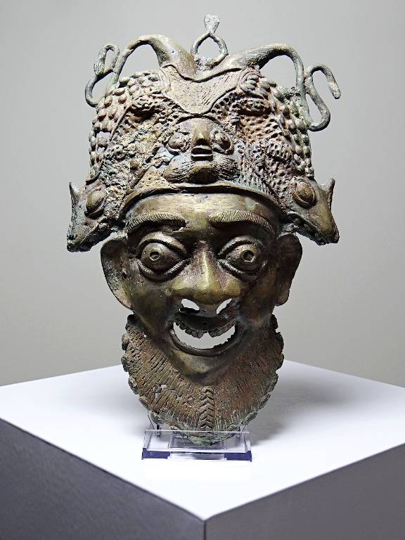 Masque Africain en Bronze vintage Bamoun, Cameroun | Puces Privées