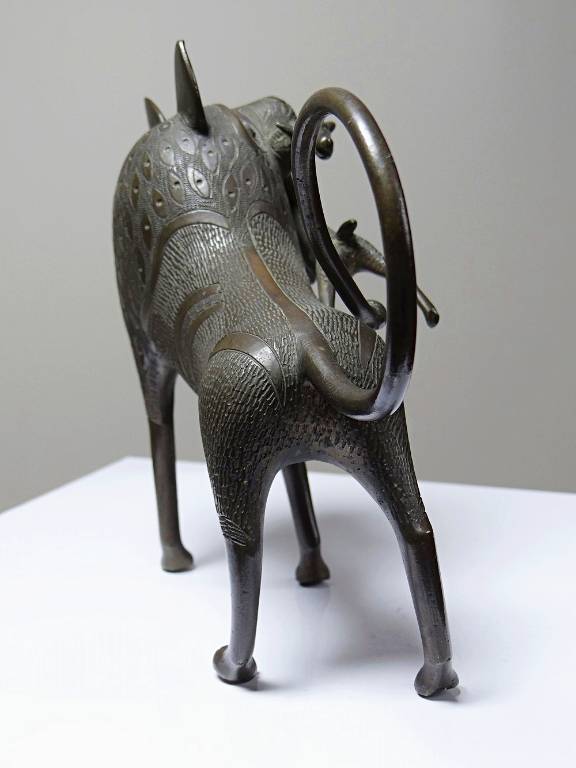 Sujet, lion, hyène, bête en Bronze du Bénin Dahomey Cotonou vintage/ancien | Puces Privées
