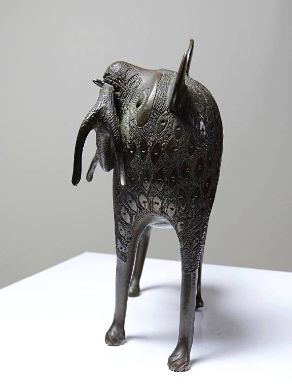 Sujet, lion, hyène, bête en Bronze du Bénin Dahomey Cotonou vintage/ancien | Puces Privées