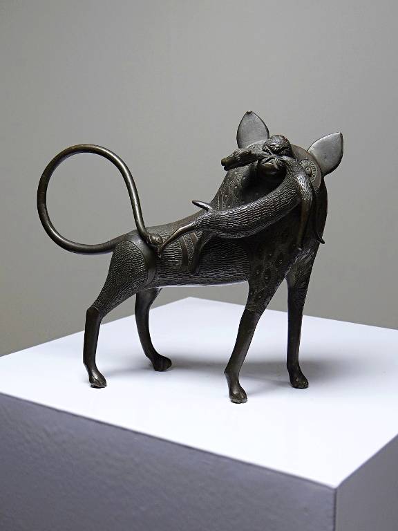 Sujet, lion, hyène, bête en Bronze du Bénin Dahomey Cotonou vintage/ancien | Puces Privées