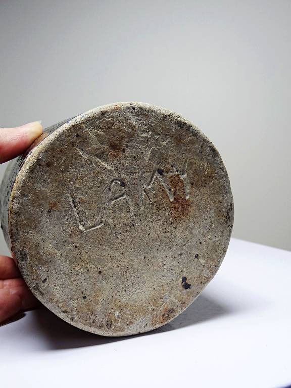 Bouteille en grès pyrité émaillé vintage artisanale signée Jean Lamy | Puces Privées