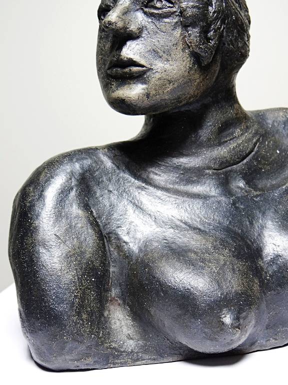 Buste de femme céramique XXe artisanat d'art à identifier | Puces Privées
