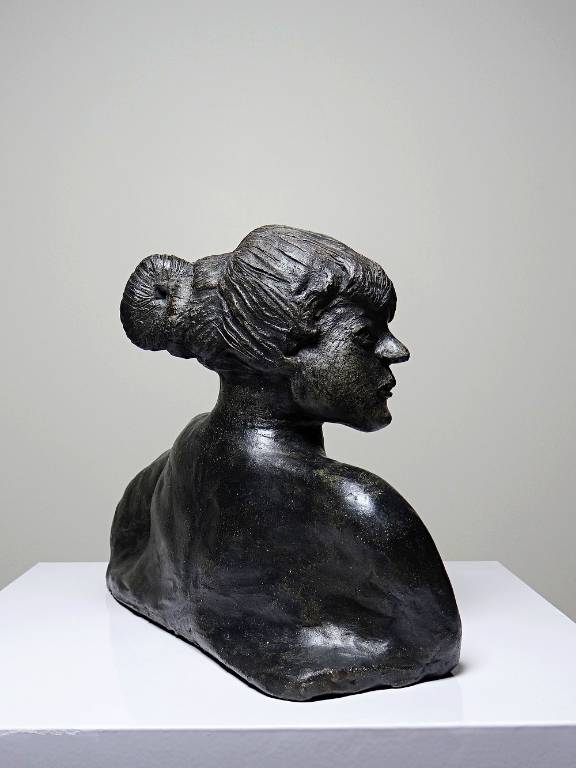 Buste de femme céramique XXe artisanat d'art à identifier | Puces Privées