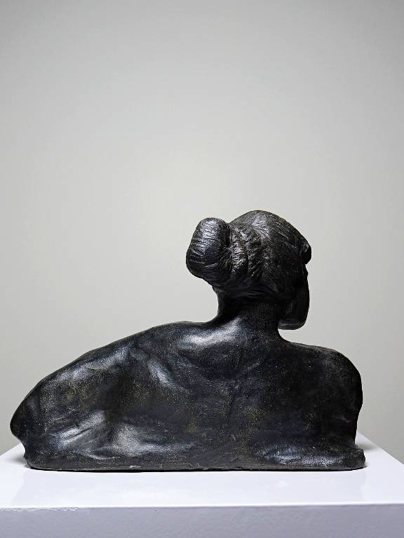 Buste de femme céramique XXe artisanat d'art à identifier | Puces Privées