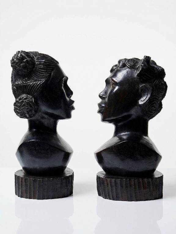 Couple de bustes Malgaches bois exotique foncé sculpté artisanat années 40-70 | Puces Privées