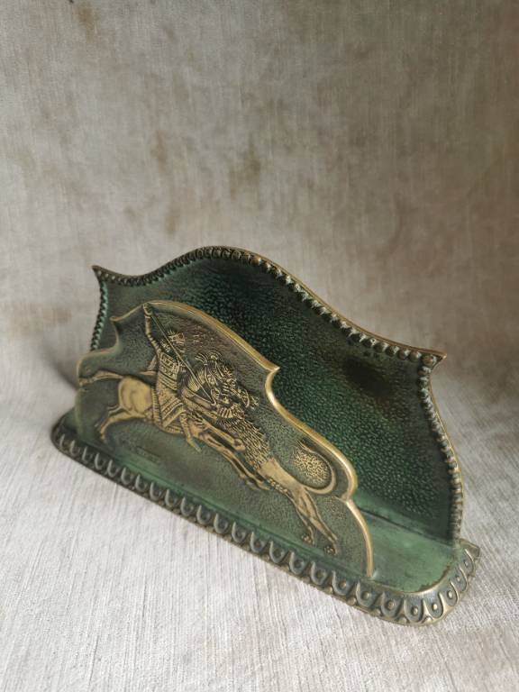 No - 599 - Max Le Verrier 1891 - 1973  porte lettre en bronze au décor de chasse  . | Puces Privées