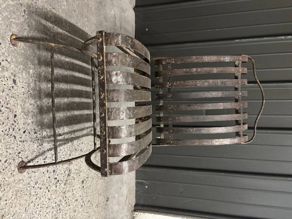 2 Fauteuils de jardin en métal à ressorts dossiers et assises | Puces Privées