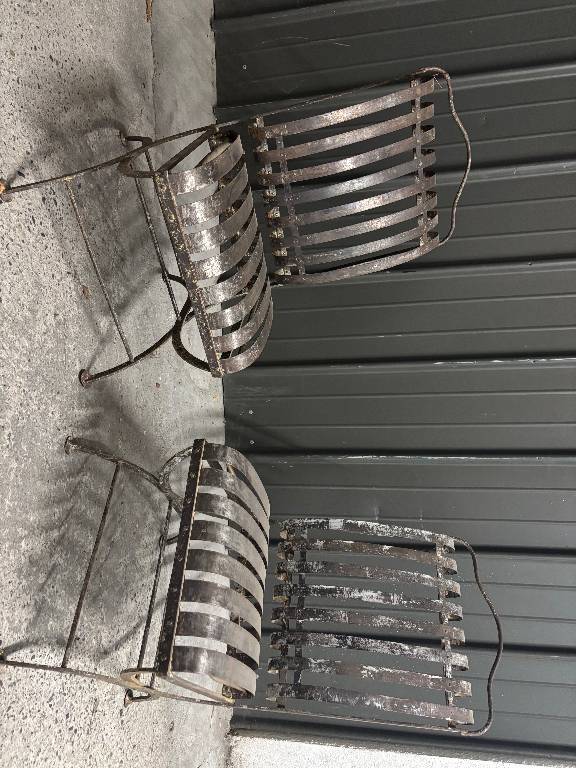 2 Fauteuils de jardin en métal à ressorts dossiers et assises | Puces Privées